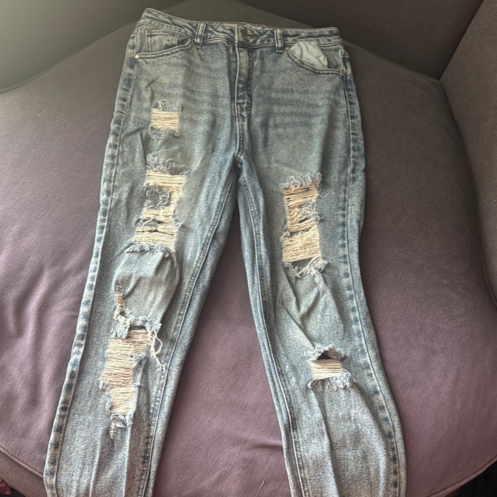 Distressed Light Blue Women Jeans